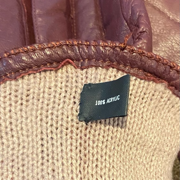 Women's Gloves - Large Acrylic - Picture 3 of 3